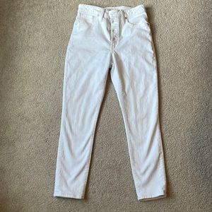 White Meadwell Curvy High Rise Skinny Crop